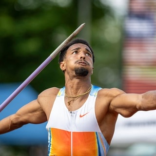 Leo Neugebauer bei Speerwurf in Götzis