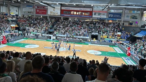 Gladiators Trier steigen in die Basketball Bundesliga auf (Foto: SWR, Andrea Meisberger) Gladiators Trier steigen in die Basketball Bundesliga auf