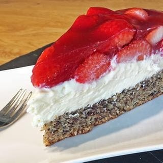 Die besten Erdbeerkuchen: ein Stück Erbeertorte mit Mascarpone – ein tolles Rezept für die Erdbeerzeit