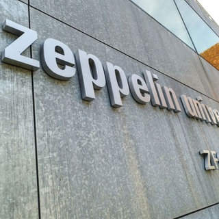 Die Zeppelin Universität in Friedrichshafen muss sparen. Künftig soll nur noch der Campus im Fallenbrunnen bleiben