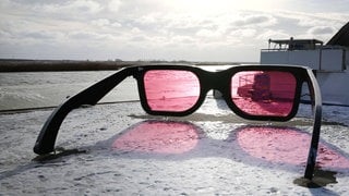 Überdimensionale Sonnenbrille von Künstler Marc Moser Im Ostseebad Zingst Landkreis Vorpommern Rügen (08.02.2021) 