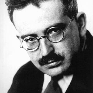 Porträt des Philosophen Walter Benjamin (1892 - 1940)
