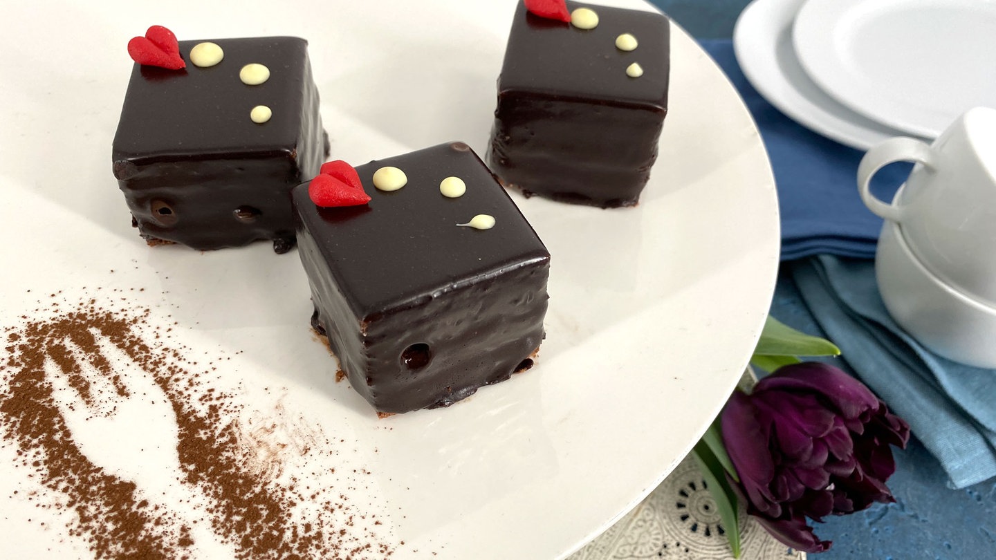 Schokoladen-Petit Fours